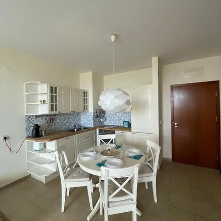 Sunrise Golden Sands Apartment